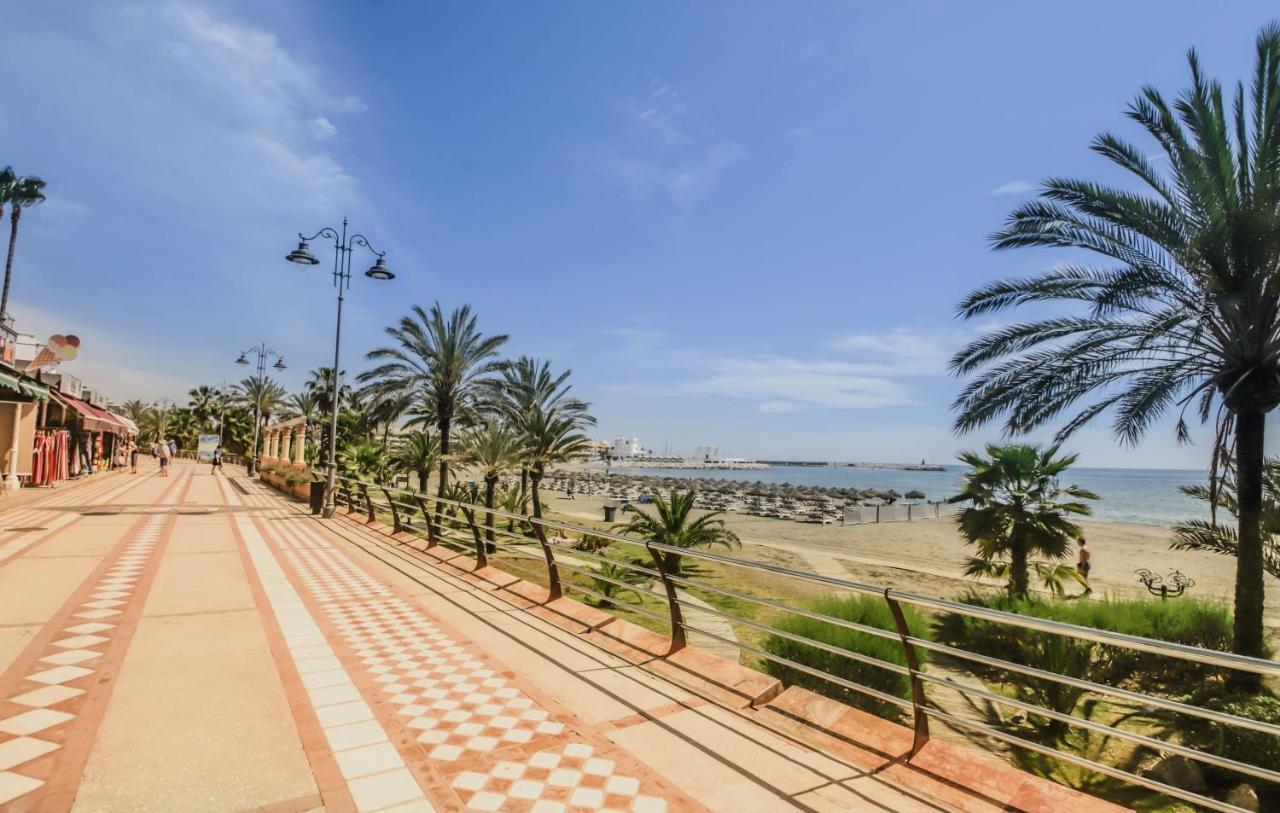 Bonito Al Lado De La Playa Con Vistas Al Mar Apartamento Benalmádena